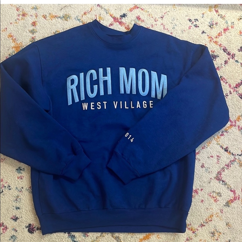 Tinx Rich Mom West Village Sweatshirt size M